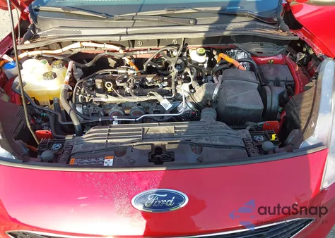 2021 Ford Escape Se Hybrid z USA, uszkodzony, nr VIN 1FMCU9BZ6MUB20249